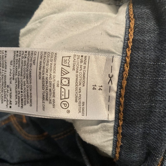OLD NAVY JEANS - Picture 3 of 3